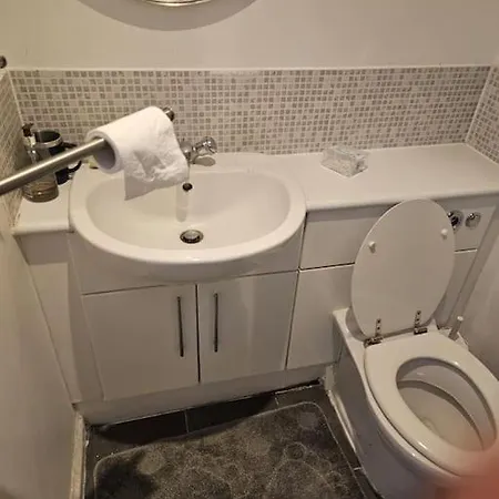 Big Double Room With Bathroom In 2 Bedroom Flat Kitchen Is Shared Harrow on the Hill Exterior photo