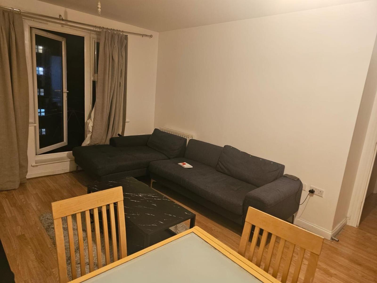 Big Double With Bathroom In 2 Bedroom Flat Kitchen Is Shared Apartment
